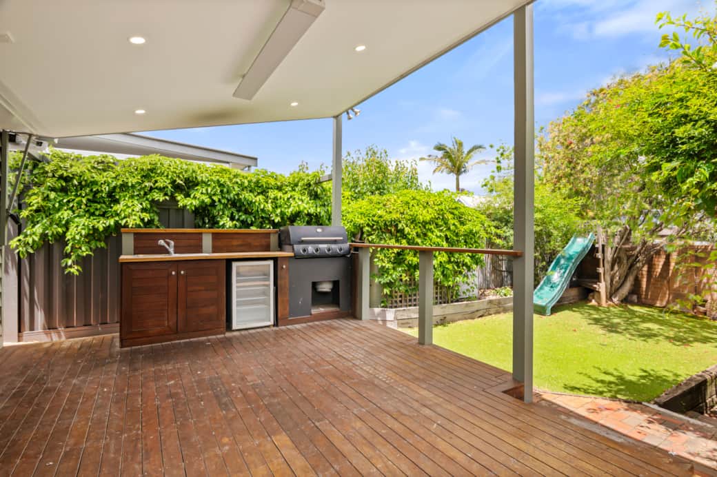Outdoor Entertainment & BBQ
