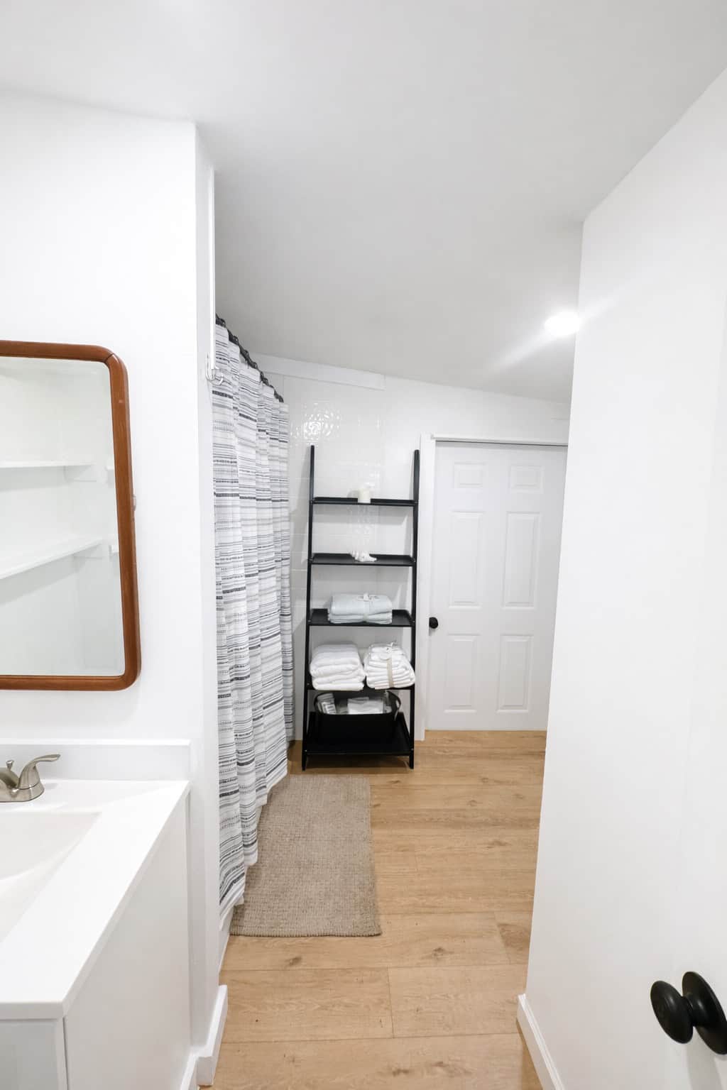 AB21F81F 1C1E 49BA B73A 99D8BE0A5705