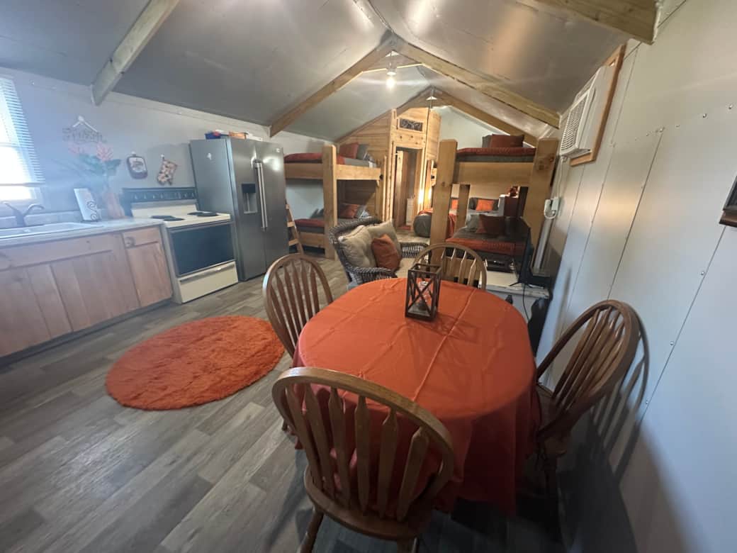 Full Kitchen Full Kitchen