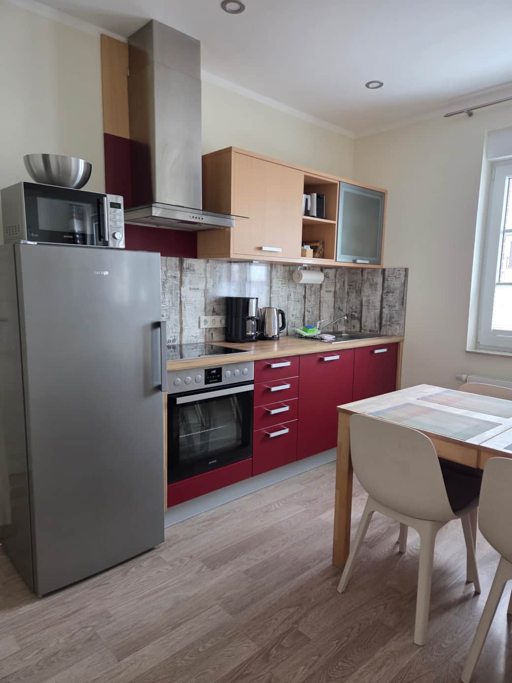 Voll ausgestattete Küche