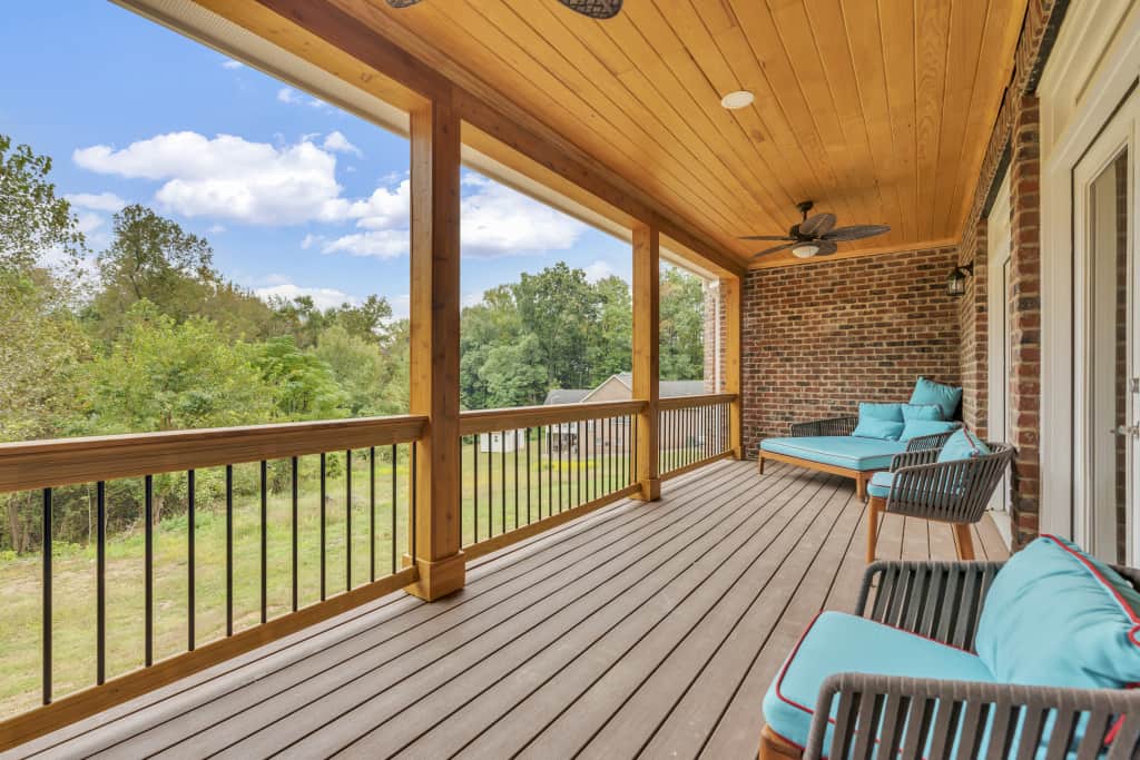 Main Floor Outdoor Balcony