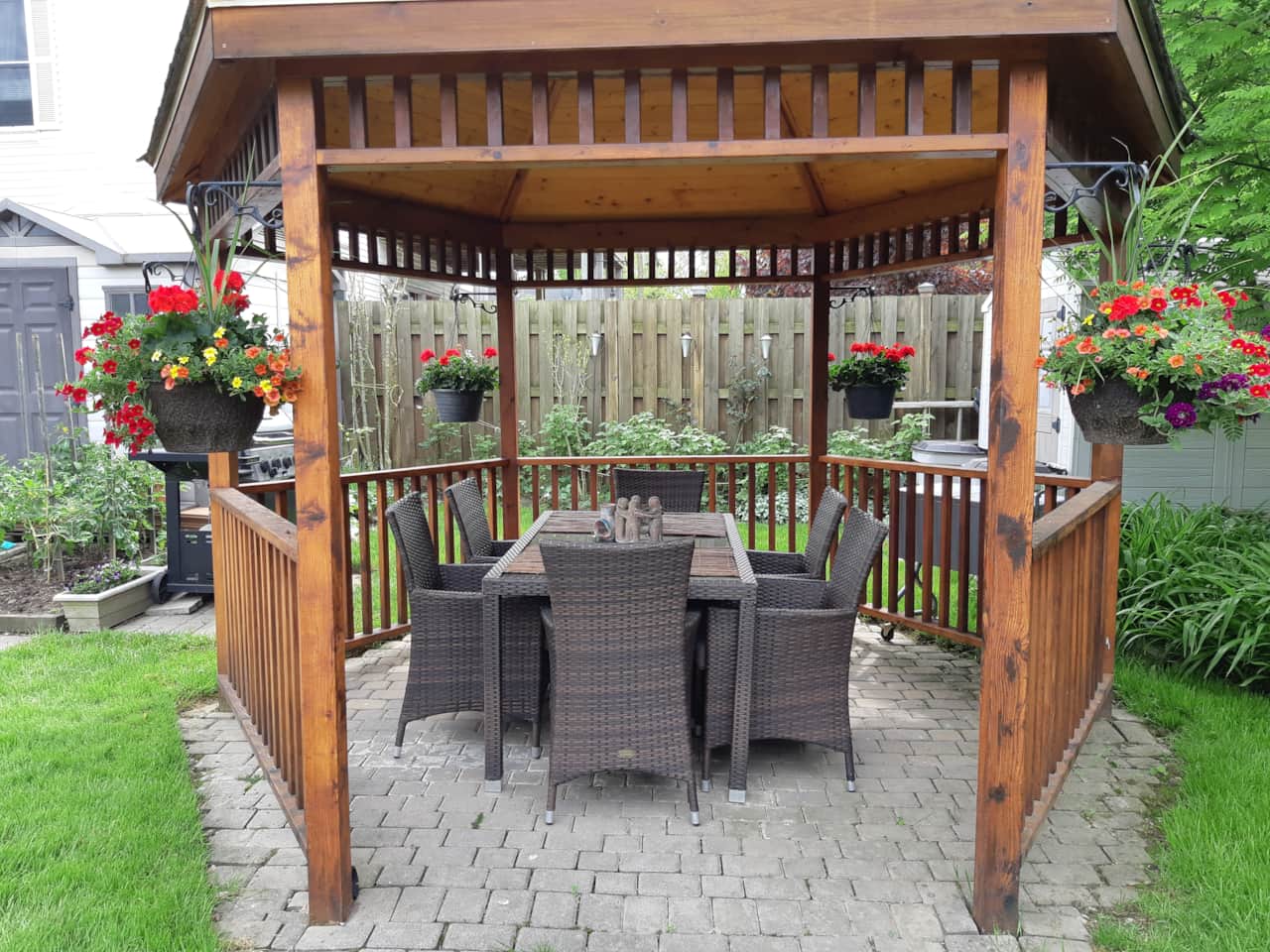 Williams Gate Bed and Breakfast - Backyard