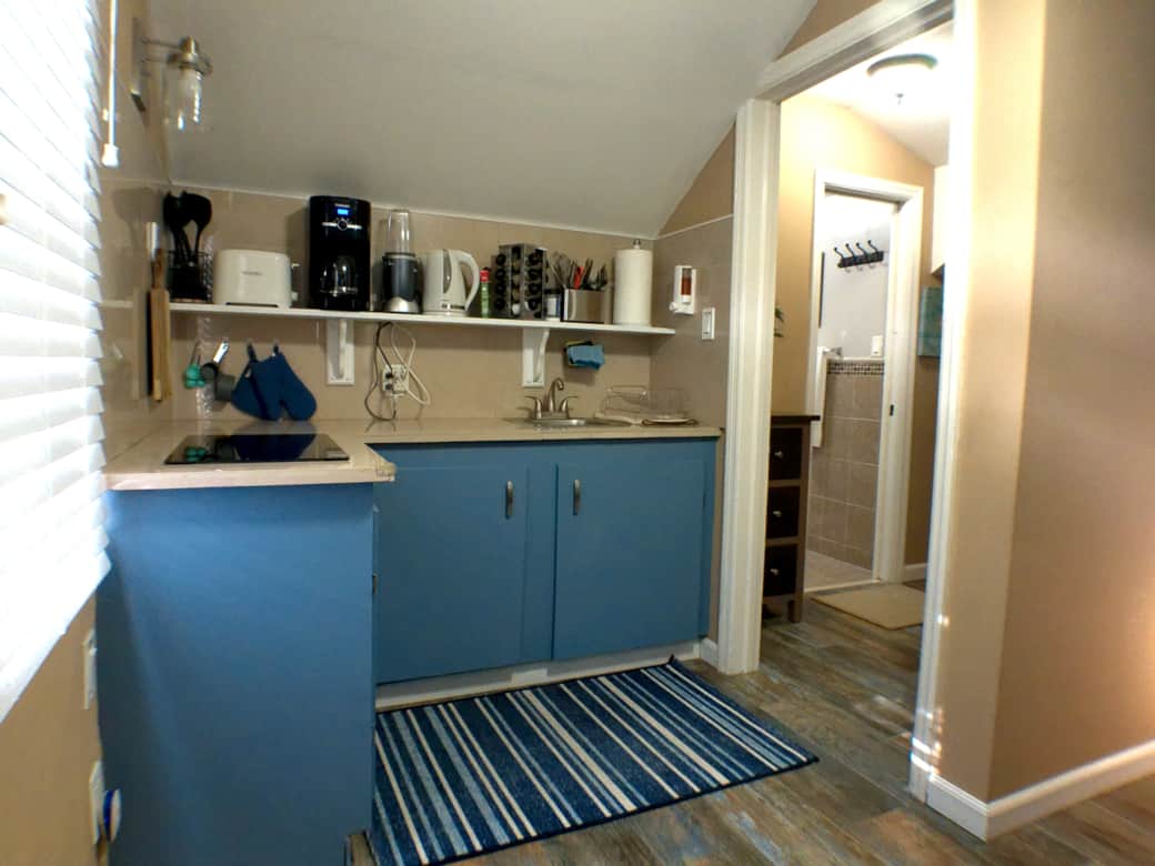 Partial view of kitchen