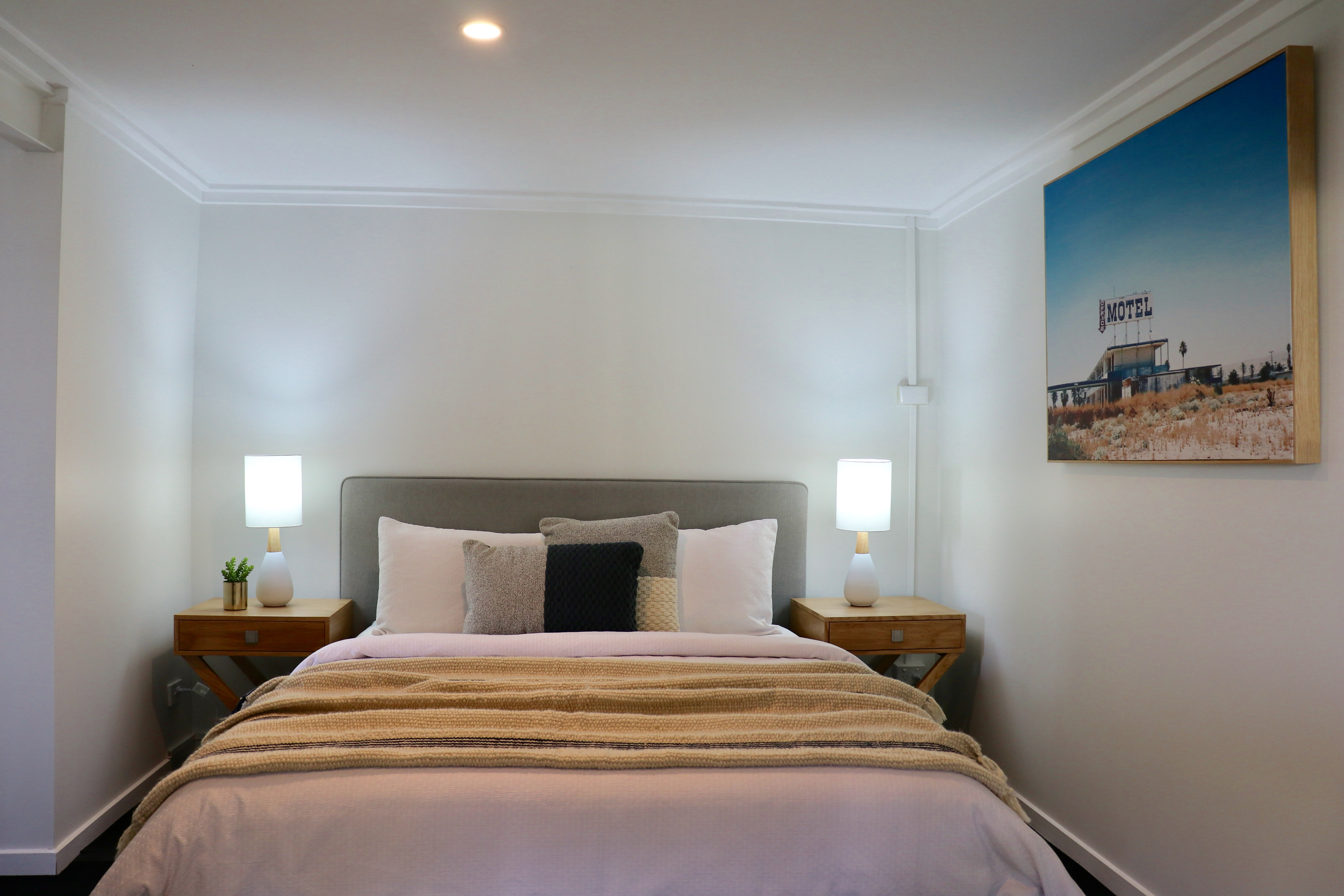 Maldon Views Studio Queen