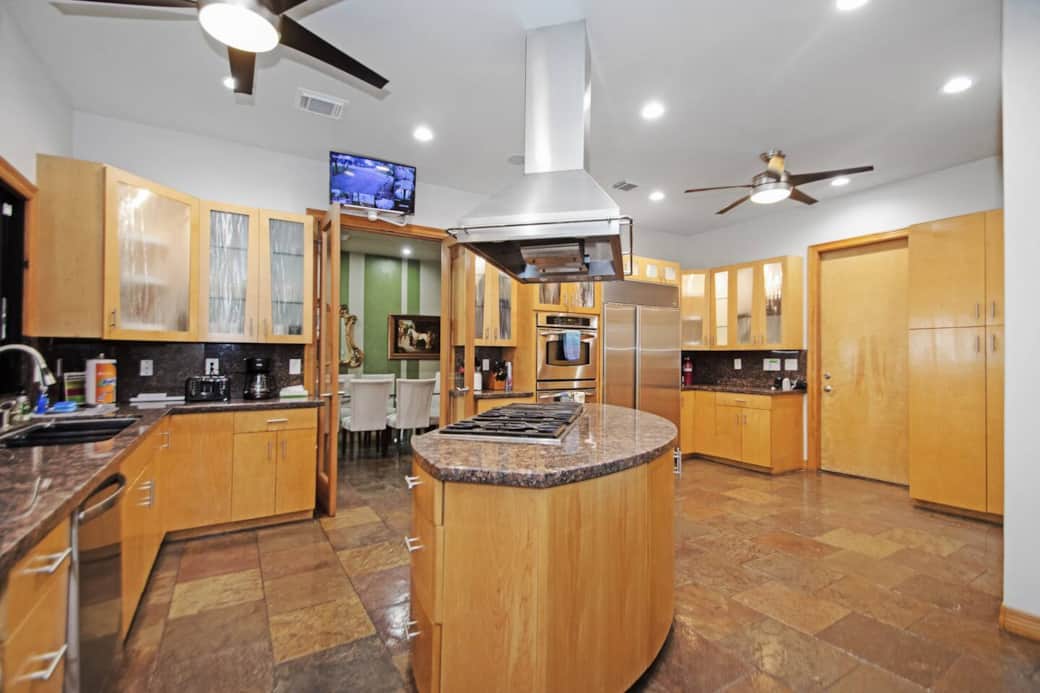 Private kitchen