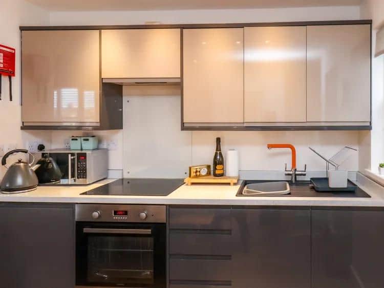 Fitted Kitchen