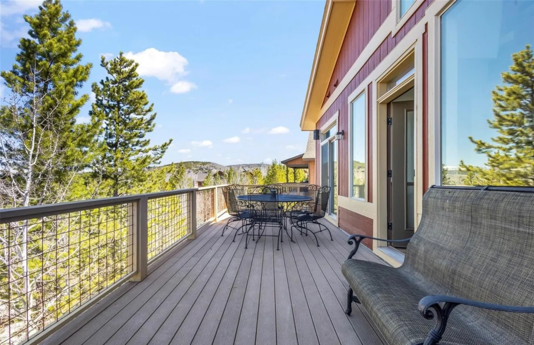 Upstairs deck