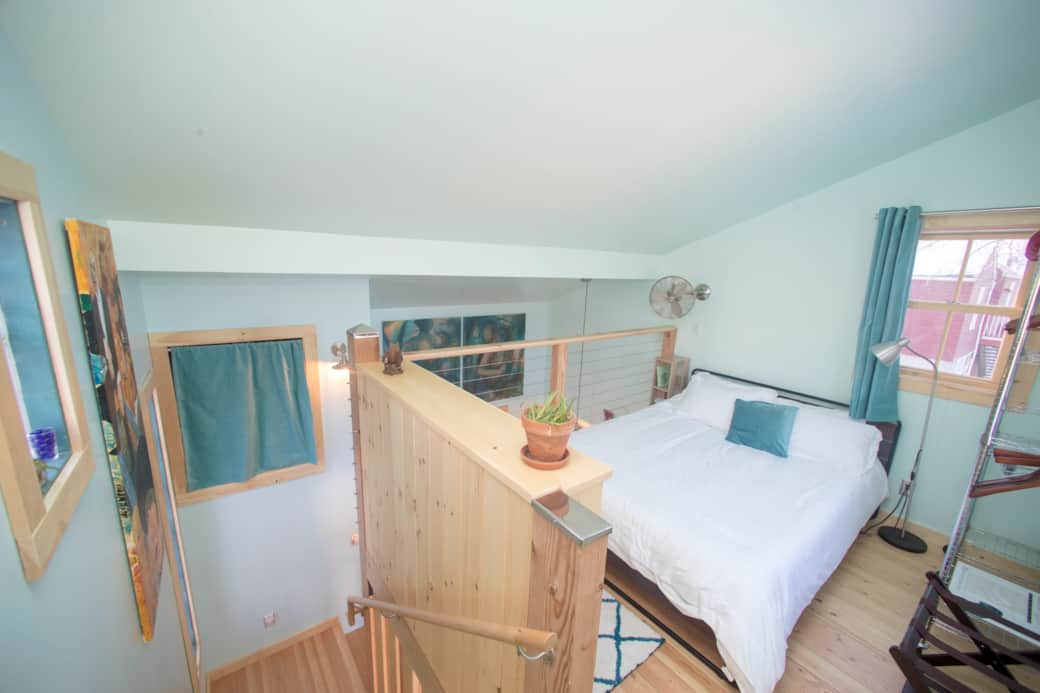 Welcome to River House, across from the Winooski Falls! Welcome to River House, across from the Winooski Falls!
