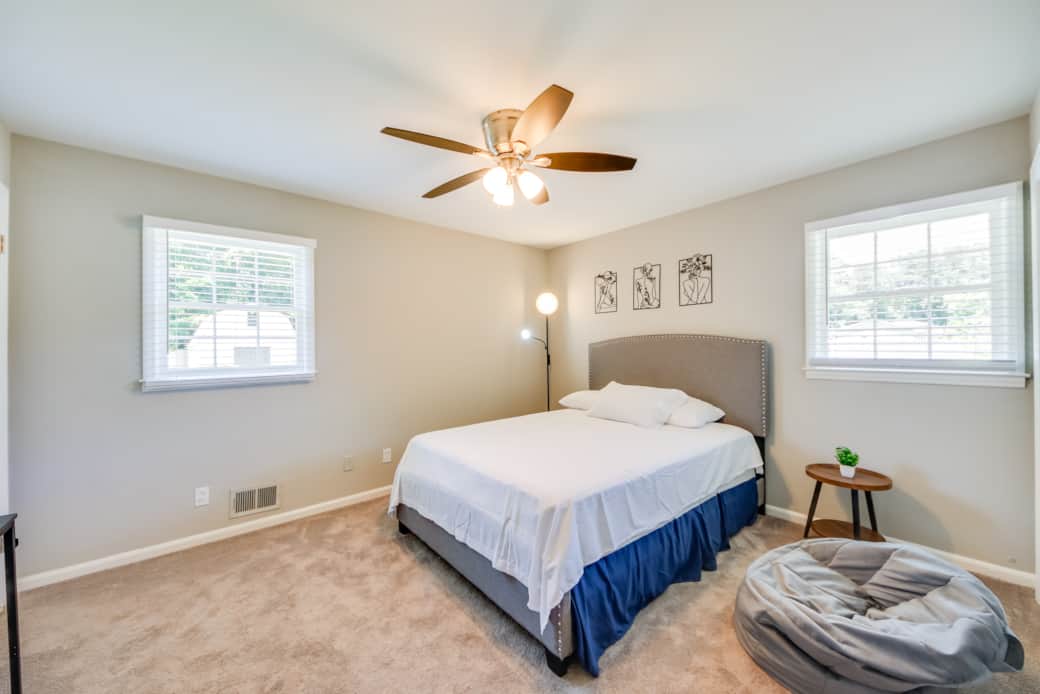Bedroom 1 Vibe
