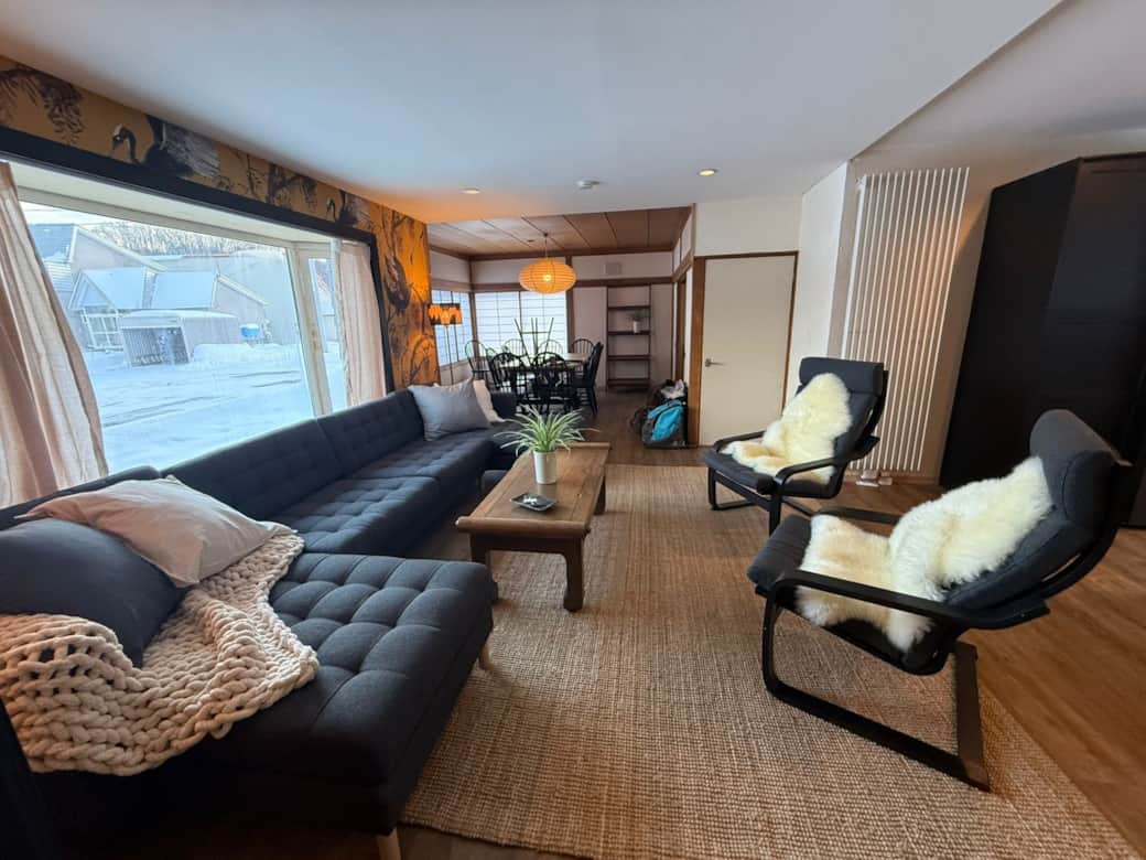 Rusutsu Tsuru-2 living space