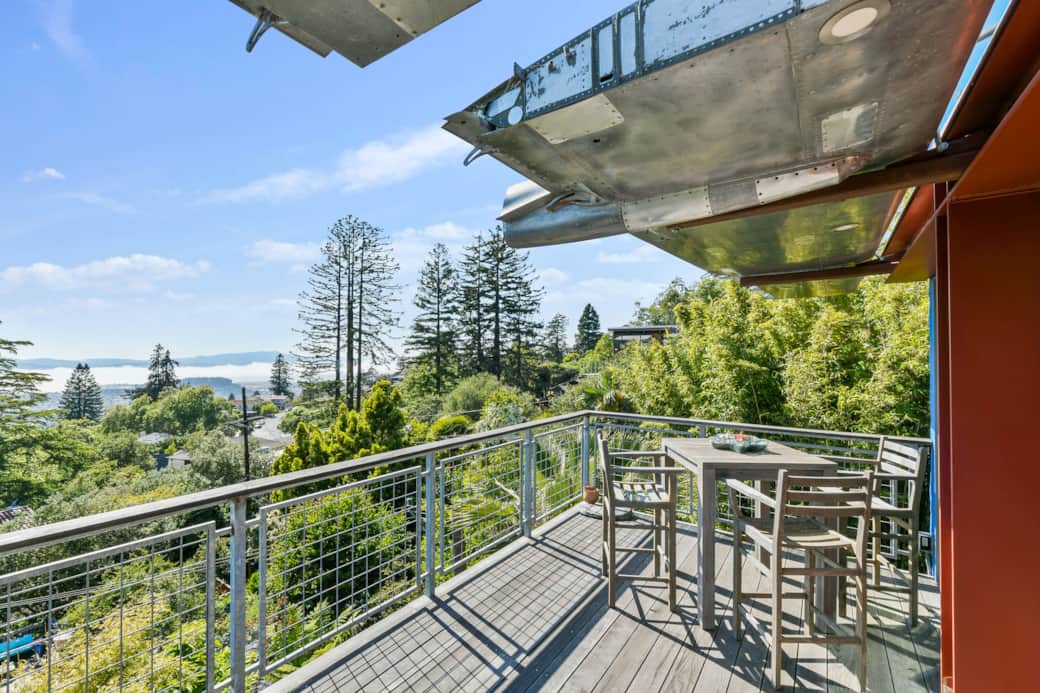 Panoramic deck overlooking San Francisco Bay - North View
