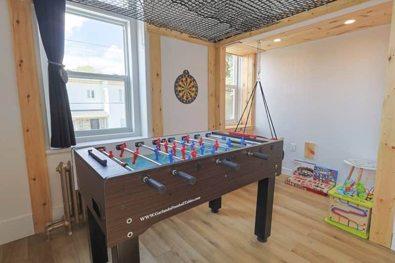 Jeux de sociétés, jeu pour enfants, dards et beaucoup plus! Des heures de plaisirs