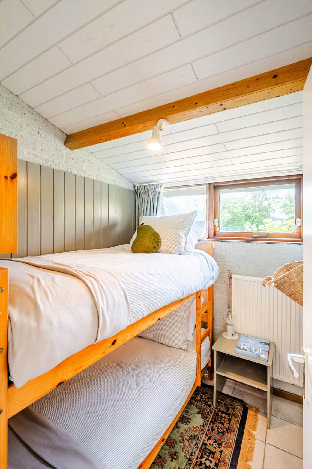 Bedroom2
