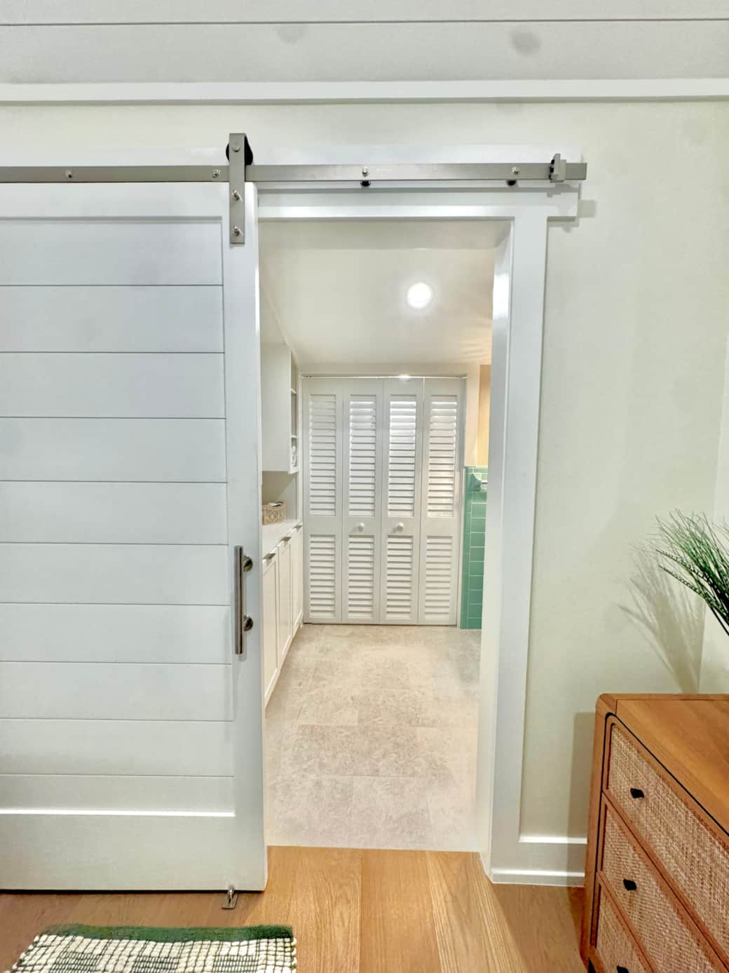 Bedroom one bathroom (barn door)
