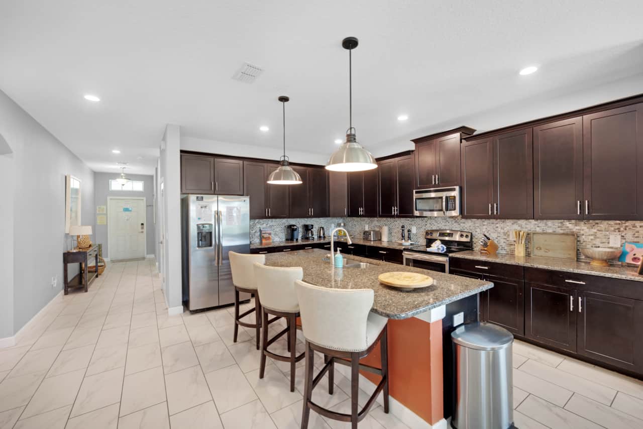 Fully equipped kitchen in an open living concept for entertaining your large family or group