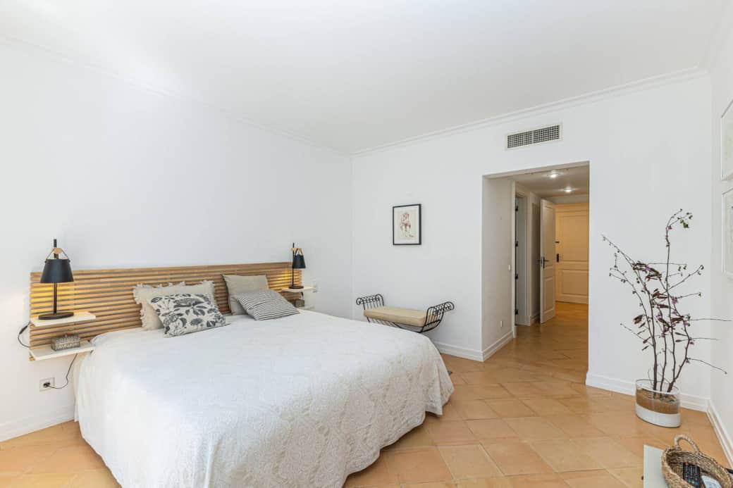 Quarto principal com cama Queen size 