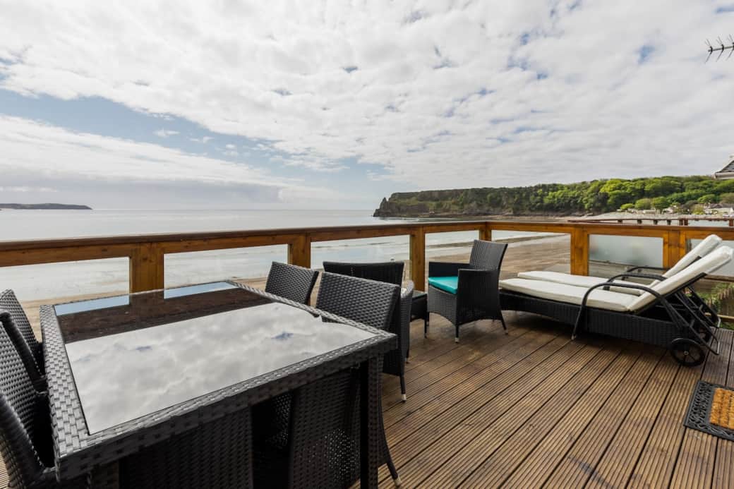 Comfortable spacious deck Comfortable spacious deck