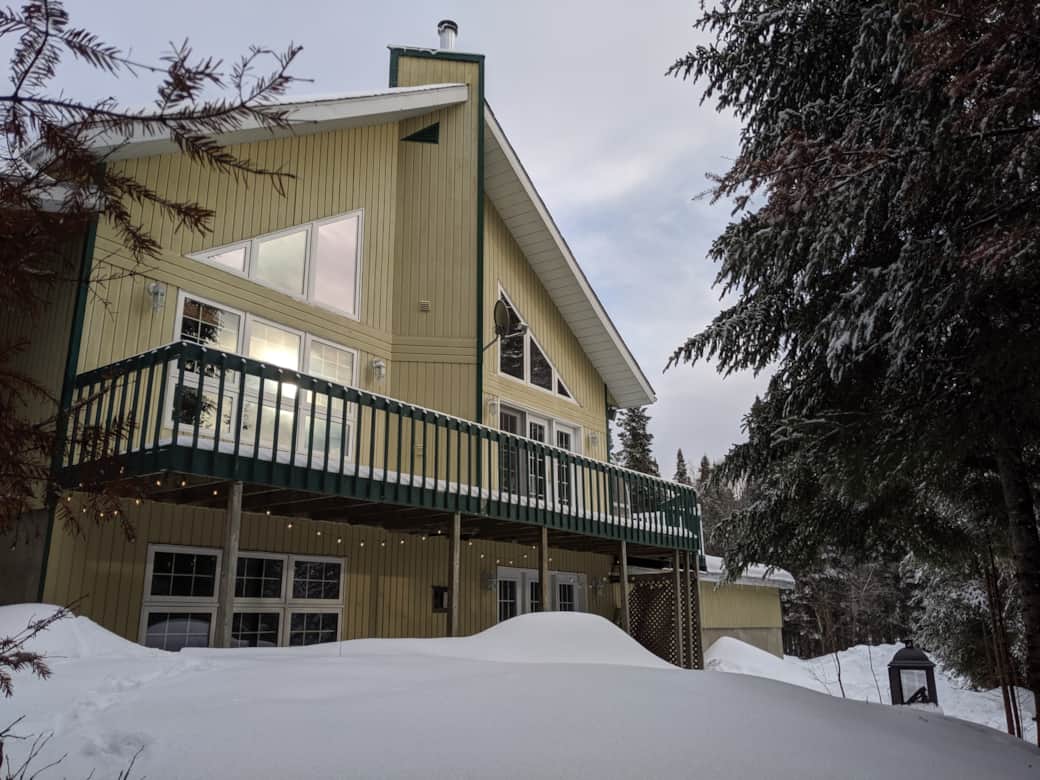 Arrière du chalet
