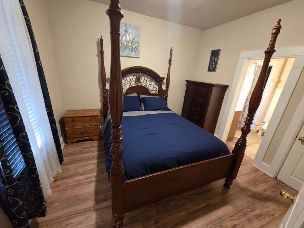 bedroom2 bedroom2