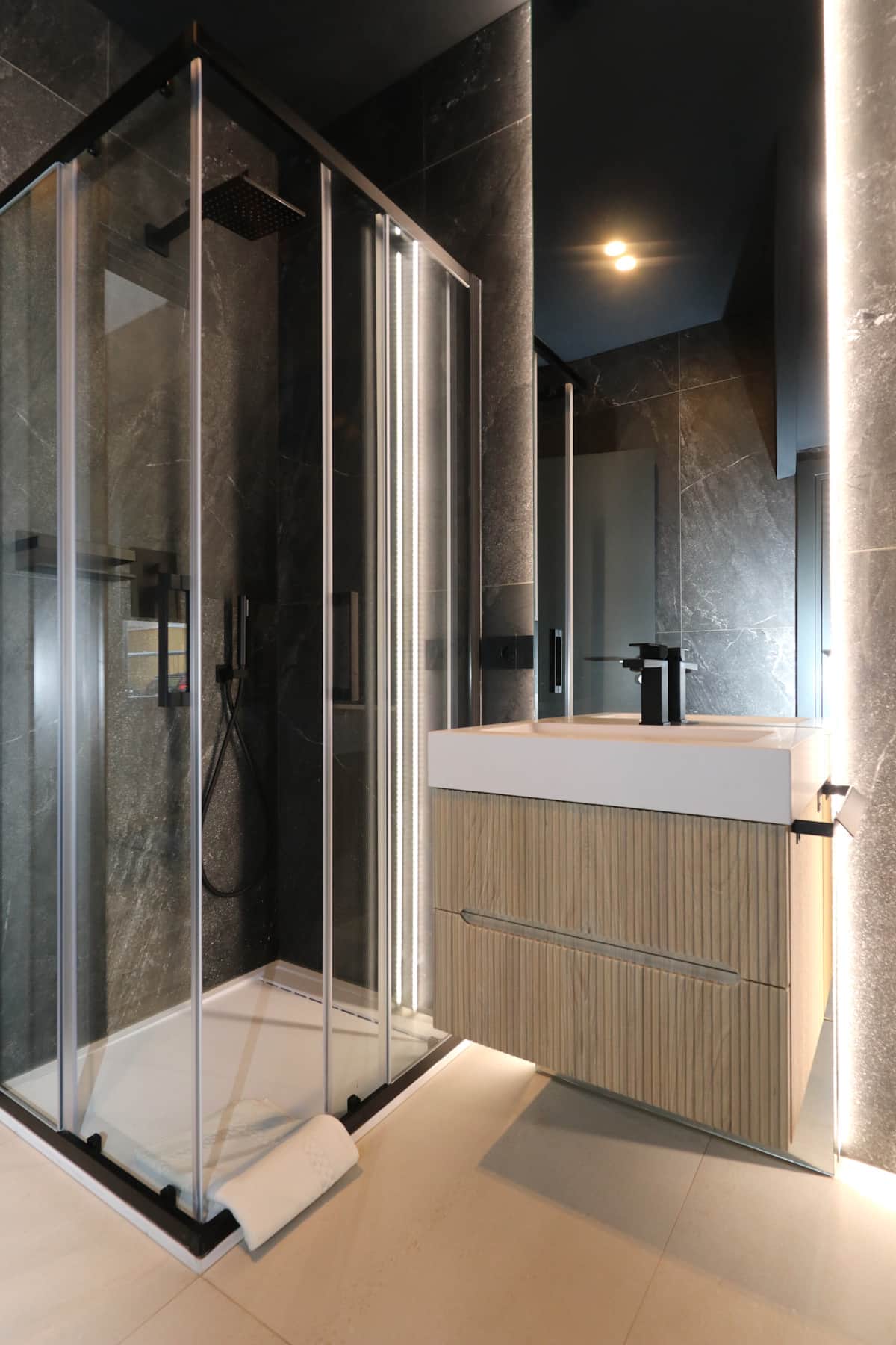 Luxuriöses Badezimmer