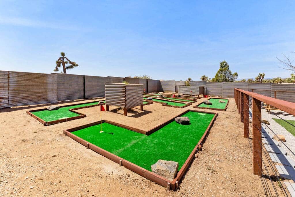 Mini Gold Course