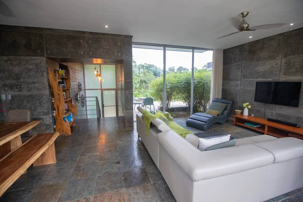 D8f719e8 ae29 4a09 8970 6e381b947a21