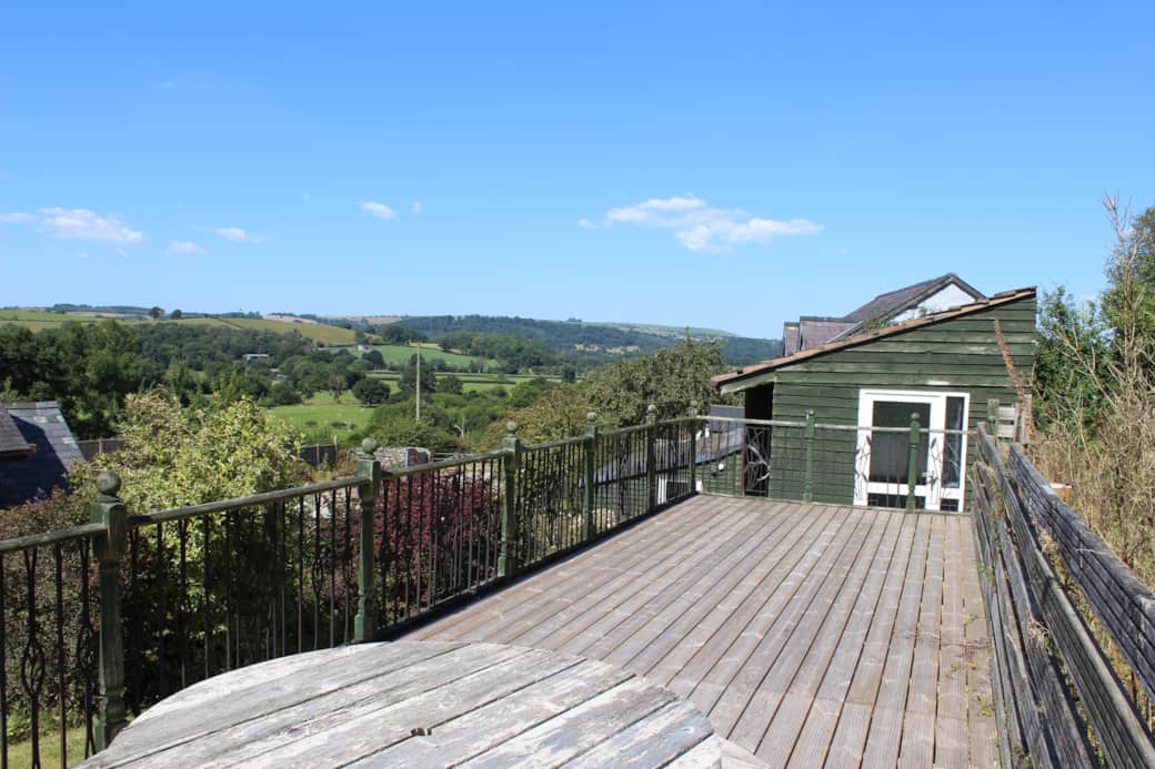 Secluded decking area