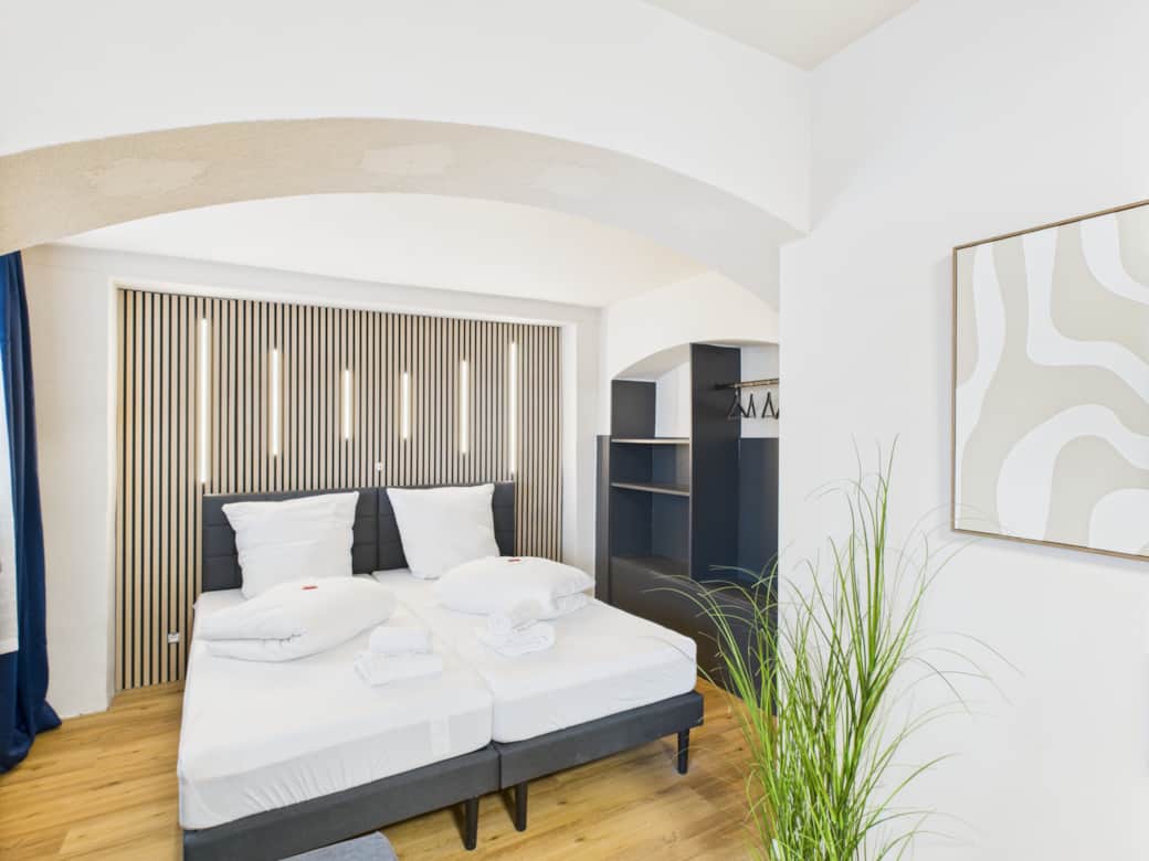 1000083729 1000083729