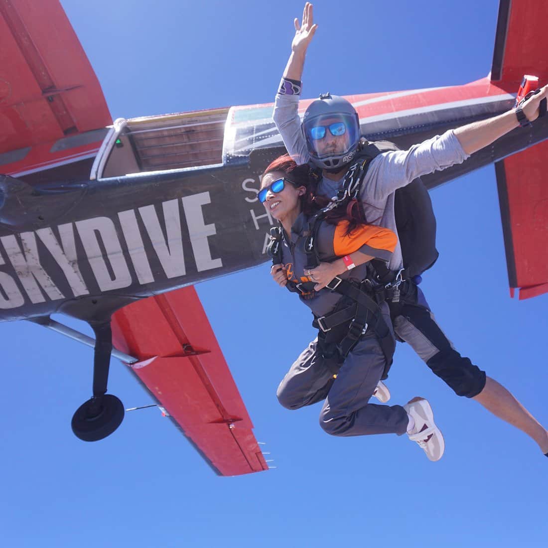Saut en parachute tandem avec instructeur certifié