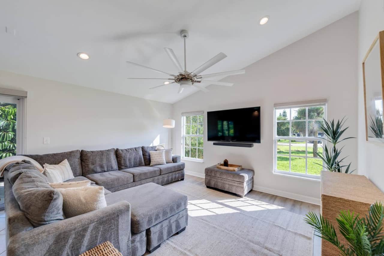 Living room 1