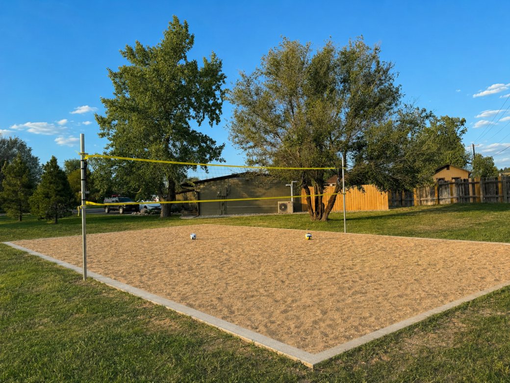 Stay Casper+ Beach Volley Ball