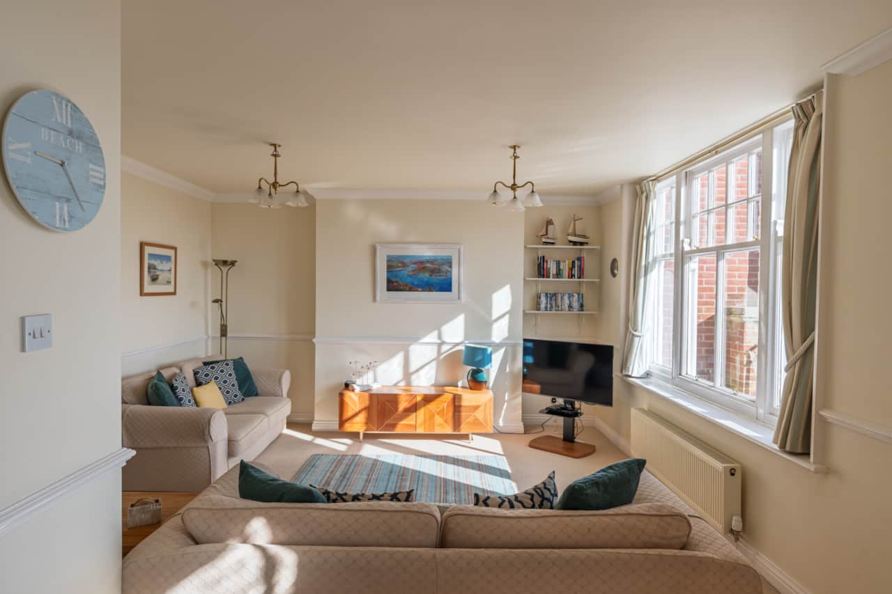 11 Springhill Living Room