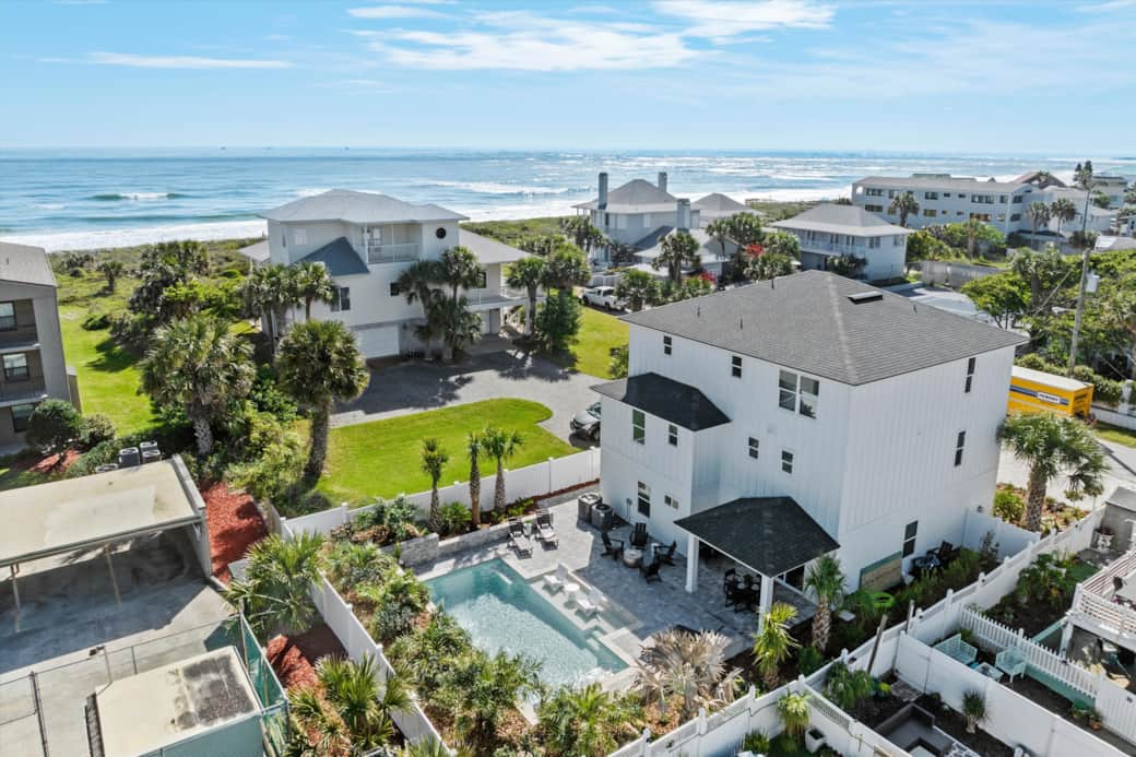 View of The Twin Palms Backyard Oasis only steps from the Beach! View of The Twin Palms Backyard Oasis only steps from the Beach!