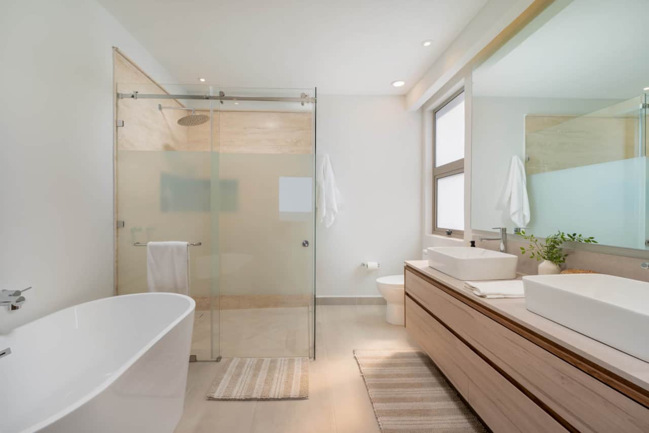 1301 Master Bath.jpg