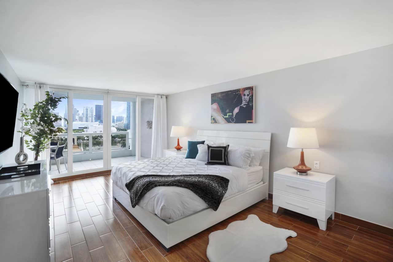 Utopia! (3 bedroom condo)