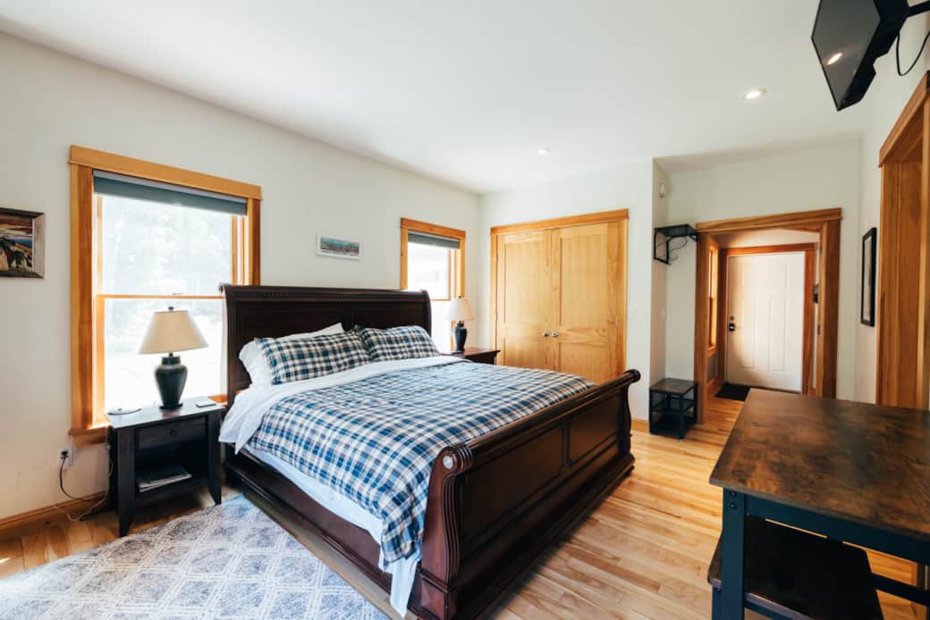 California King with TV and attached bathroom