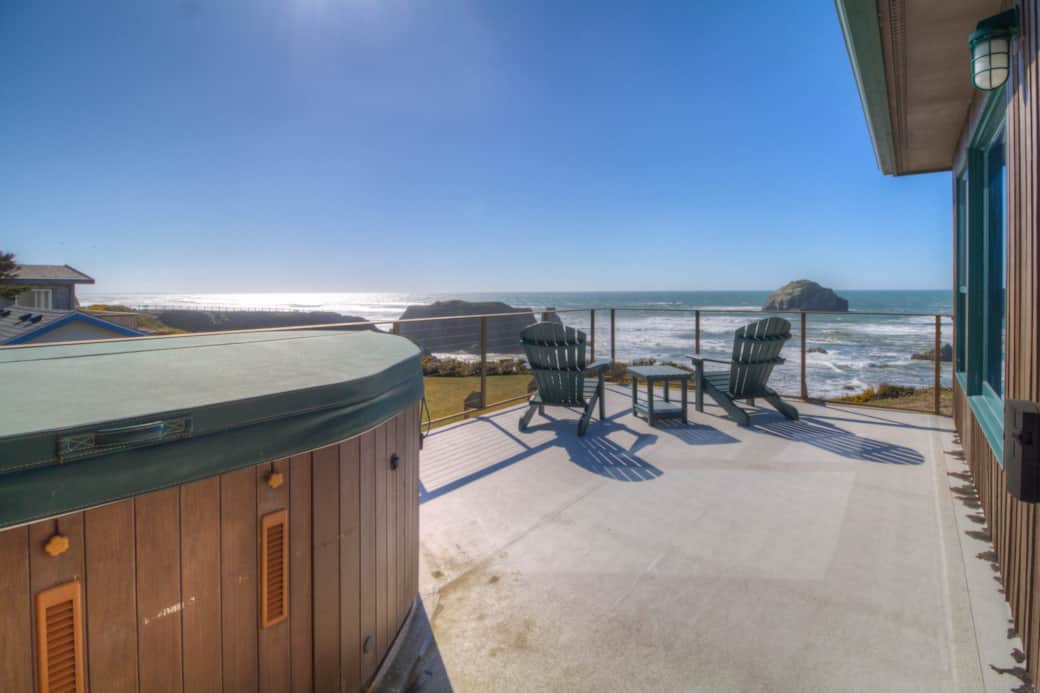 Hot Tub and upstairs deck