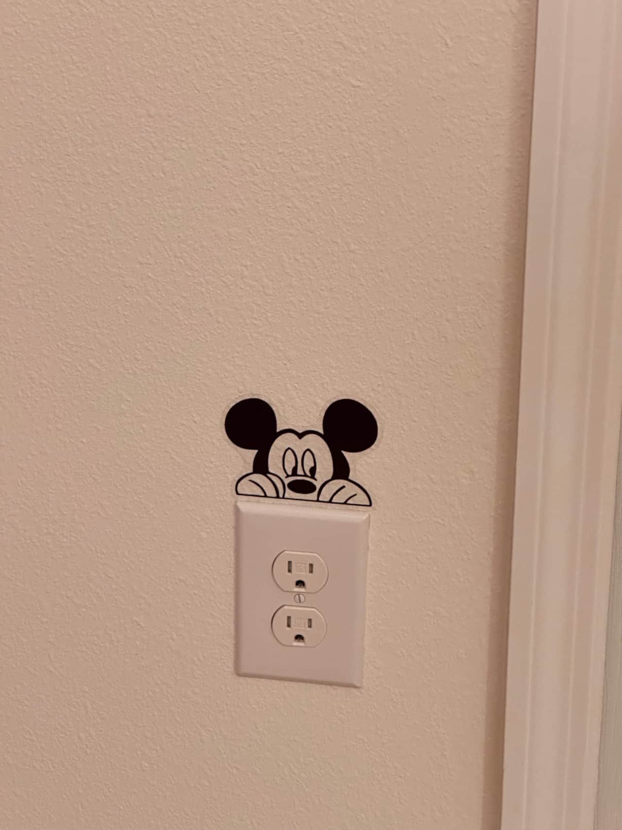 Disney details around the villa 