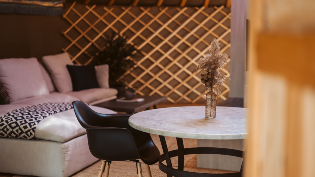 Everybody's Yurt - Couch Everybody's Yurt - Couch