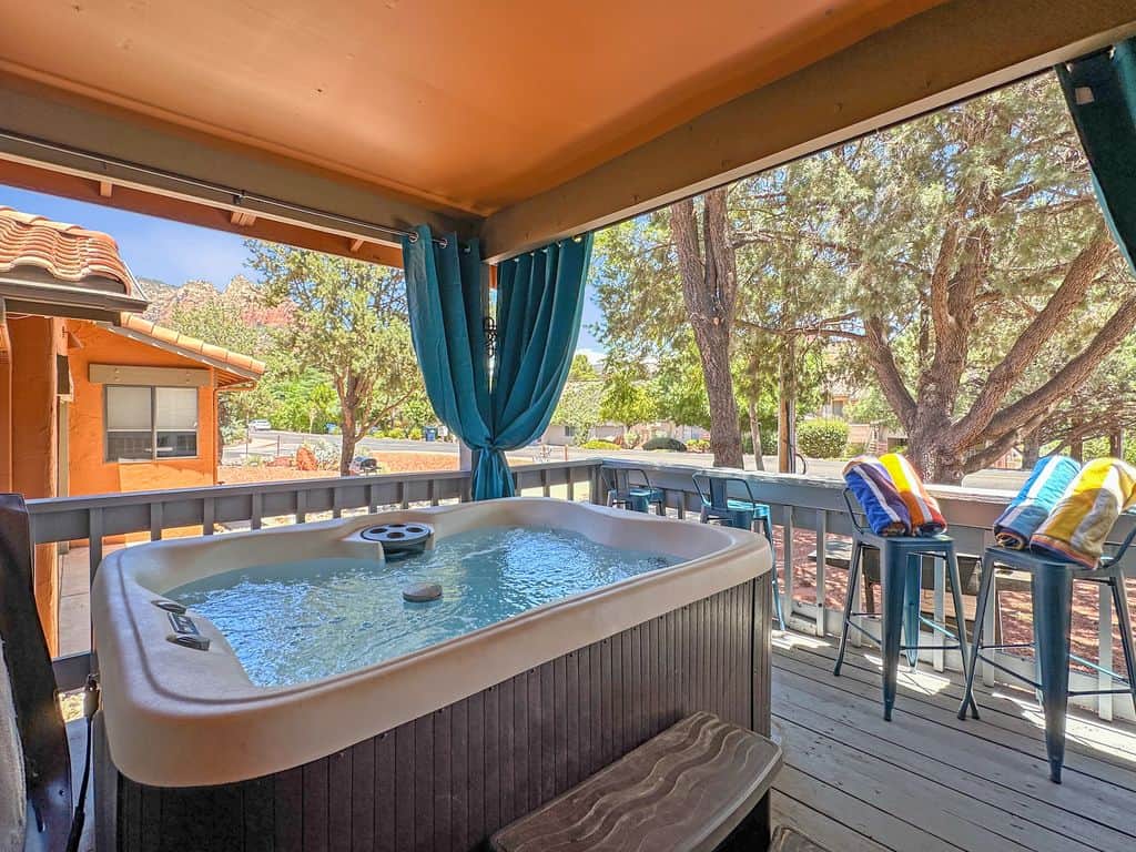 Hot tub with red rock view Hot tub with red rock view