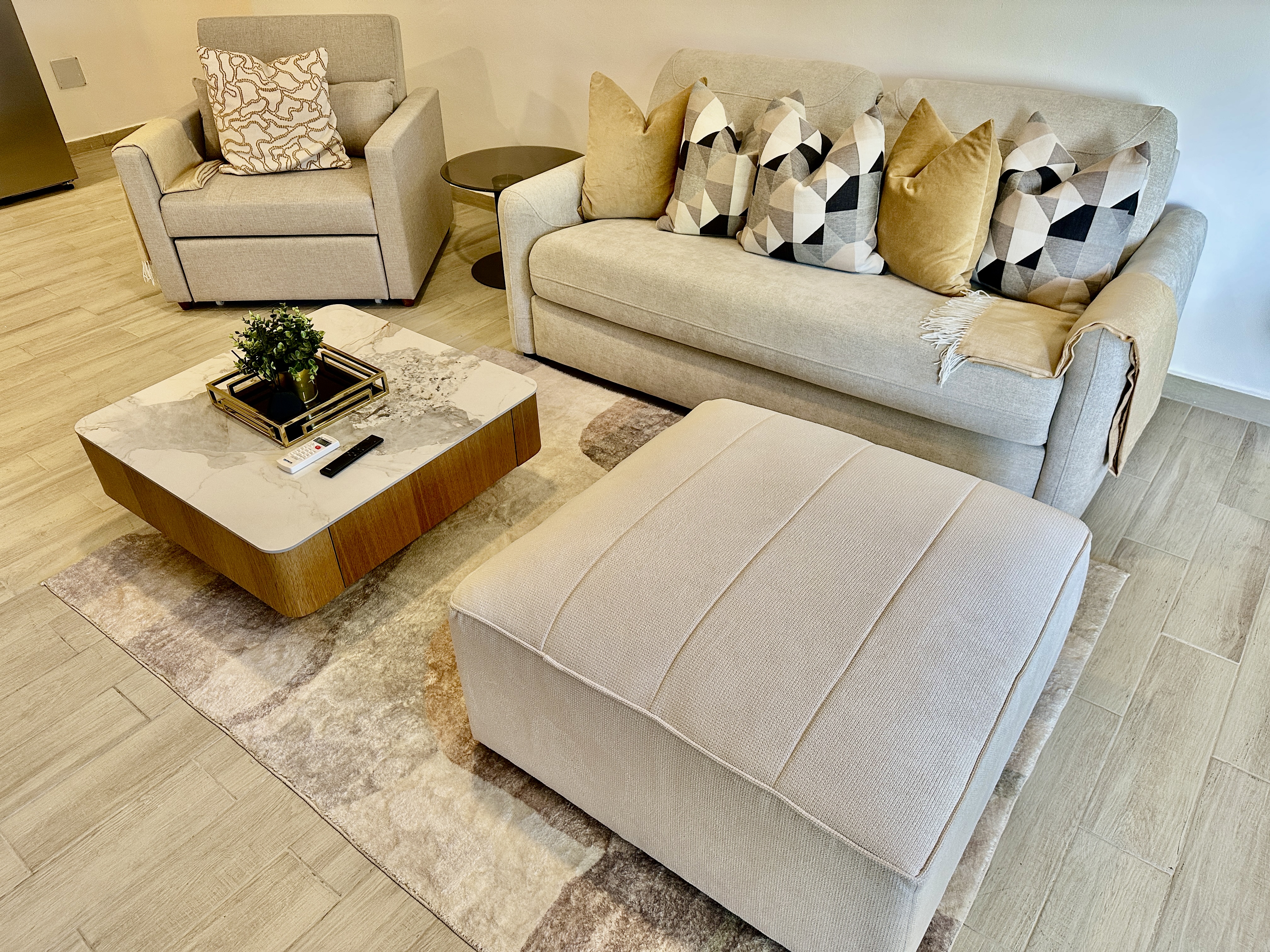 1 BR condo with private Picuzzi - ONA Residences photo 4