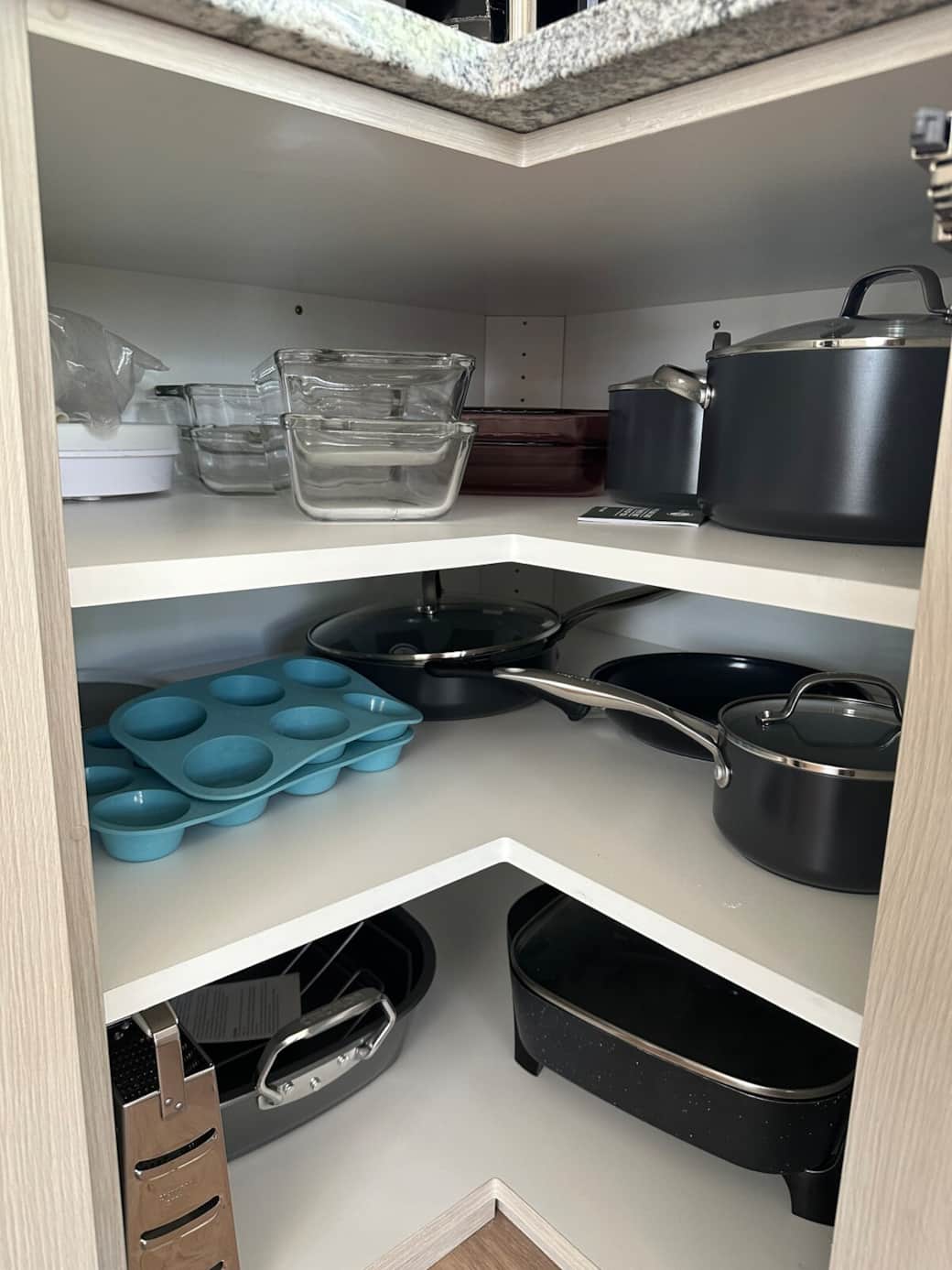 Everything you’ll need to cook an amazing meal. Specialty pots and pans for induction stove top, baking equipment 