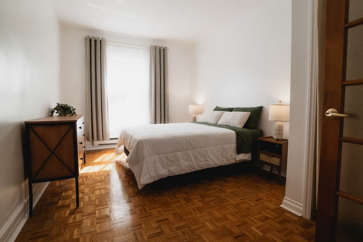 Queen size Bed, Closet, long mirror, 2 Night Tables