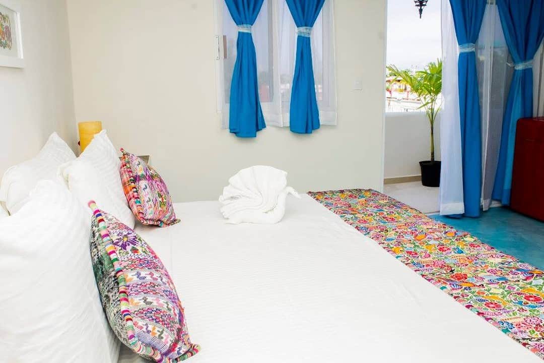 Yucatan - Bed, Balcony
