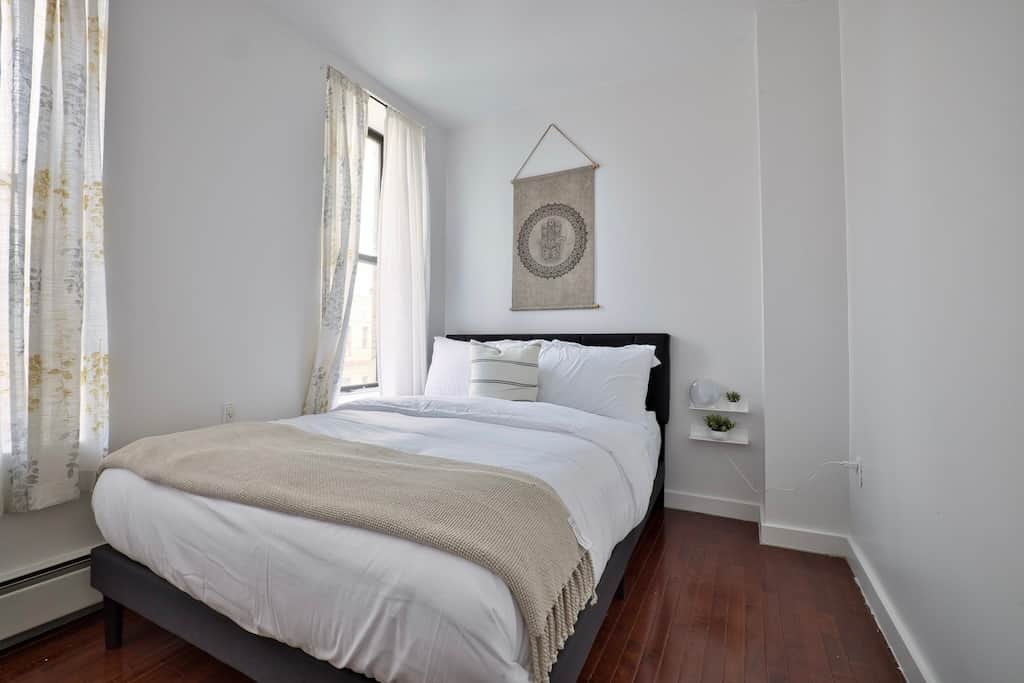 Queen Bed