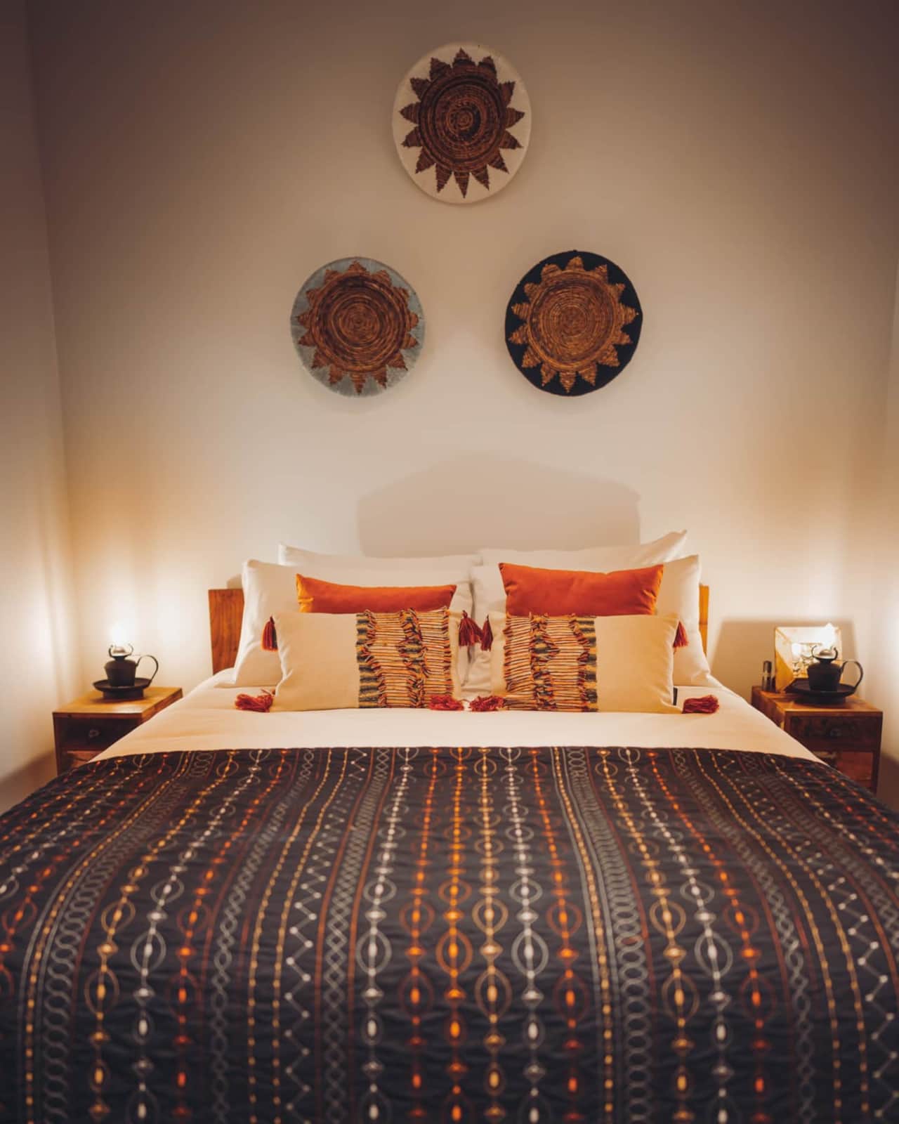 Chambre # 1 . Lit queen