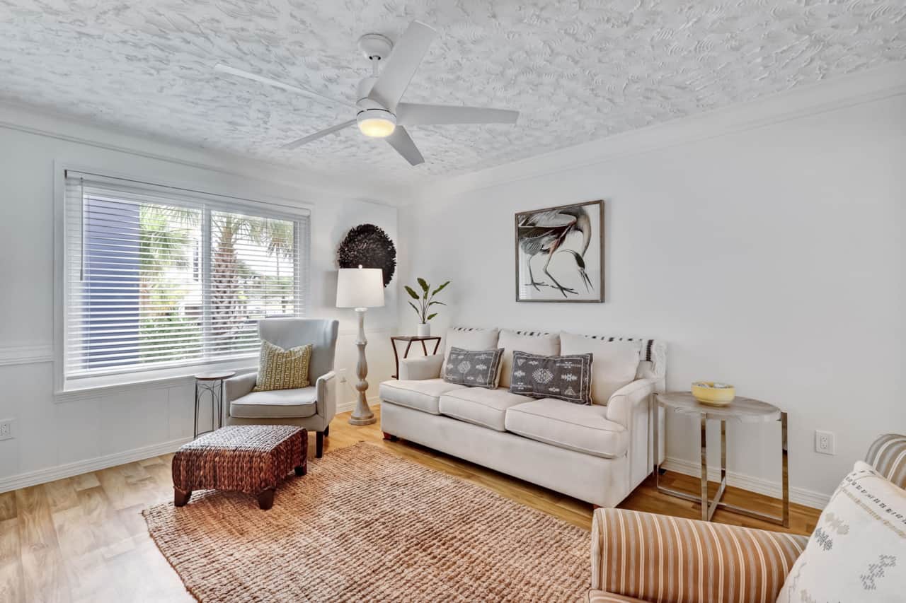 338A Tarpon Ave - Living Area