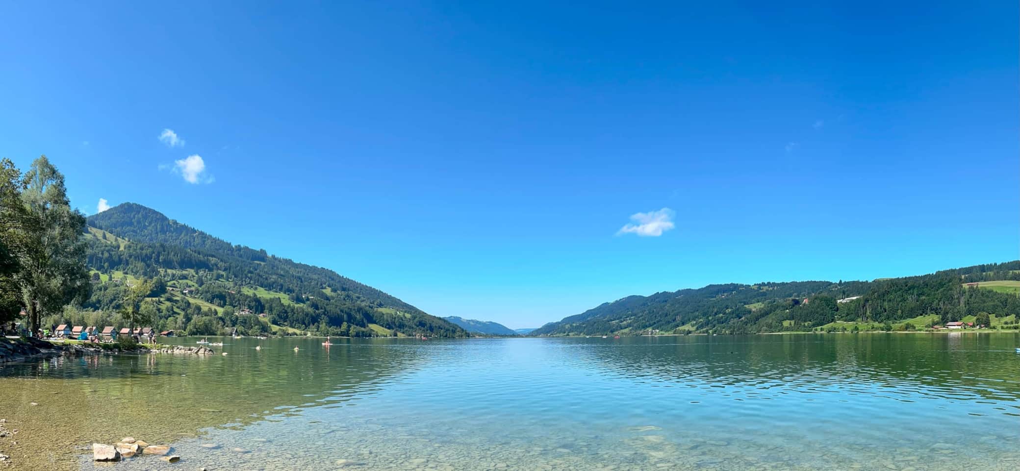 https://l.icdbcdn.com/oh/2d3c10f4-da0d-4e34-bd0b-895be6a694b4.jpg?w=2080-2