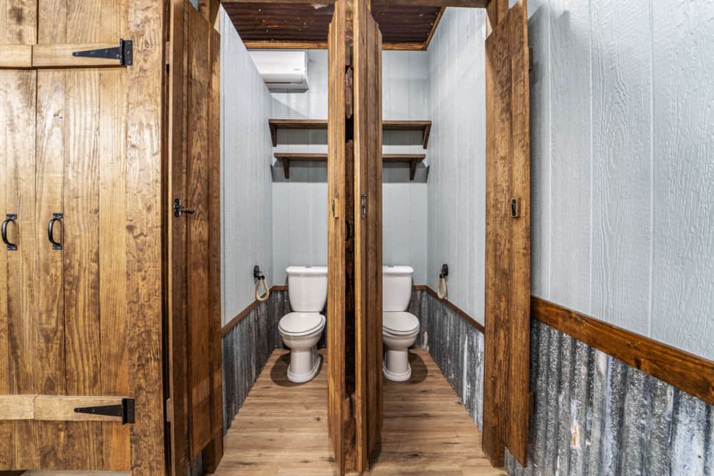 Bathroom 1 | Toilets