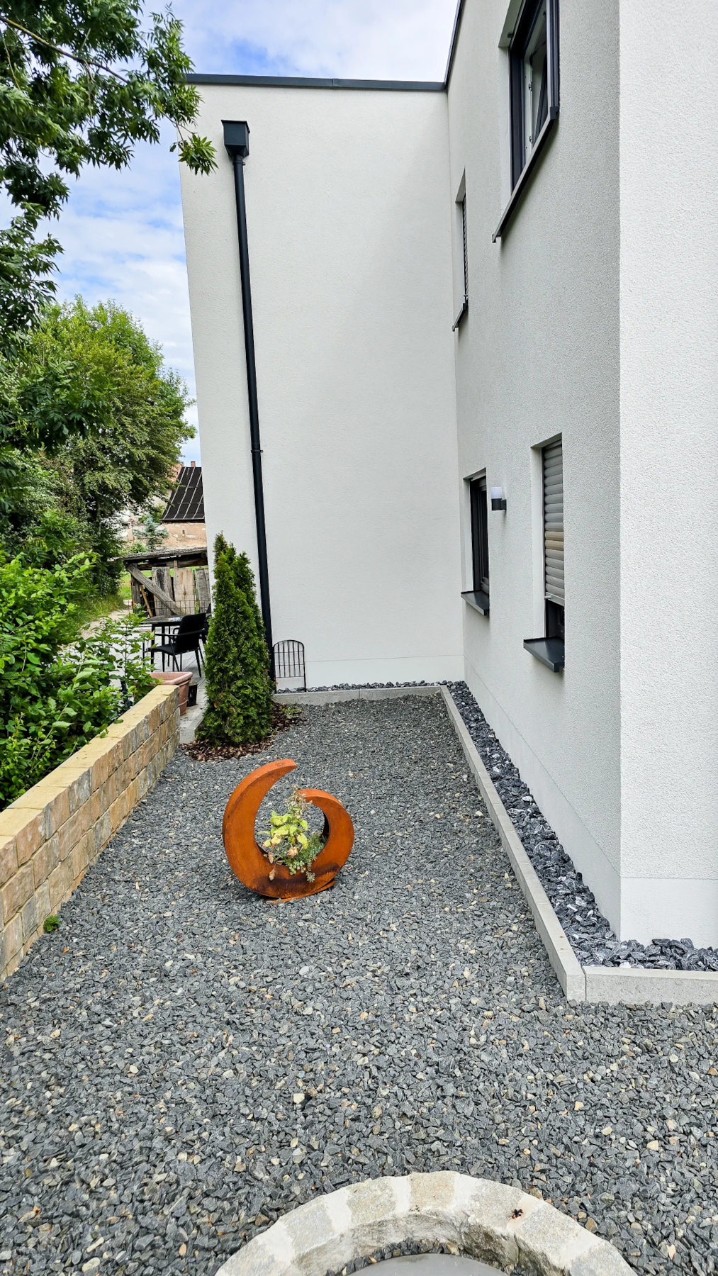 frensdorf-apartments-a1-terrasse_seite.png